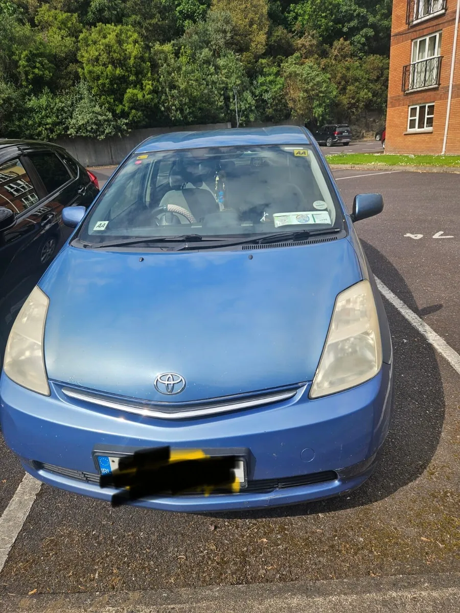 Toyota Prius 2005 - Image 1