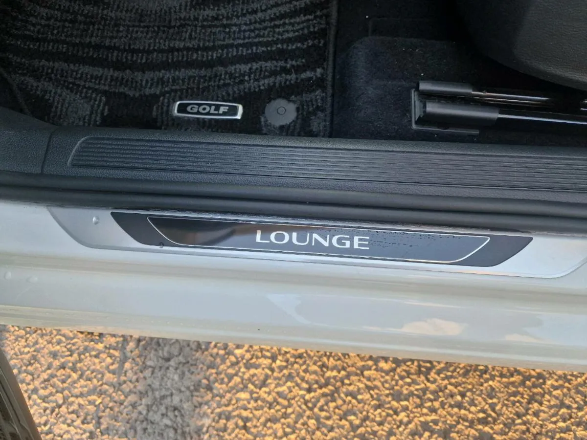 2015 Volkswagen Golf 1.2L estate lounge - Image 3