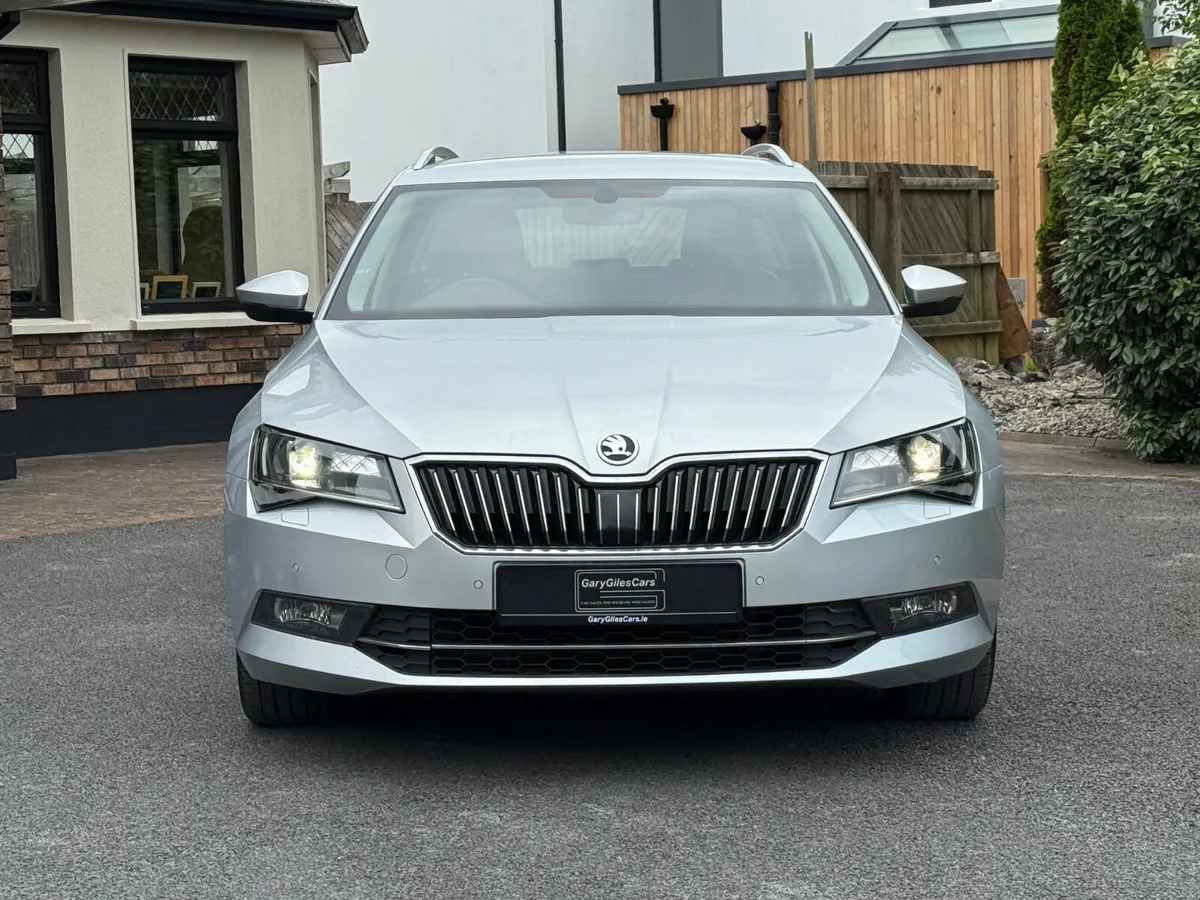 162 Skoda Superb 2.0Tdi Estate! - Image 2