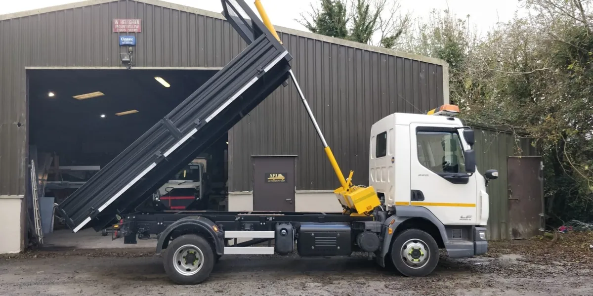 DAF LF220 FA *7.5tonne* * Tipper* - Image 1