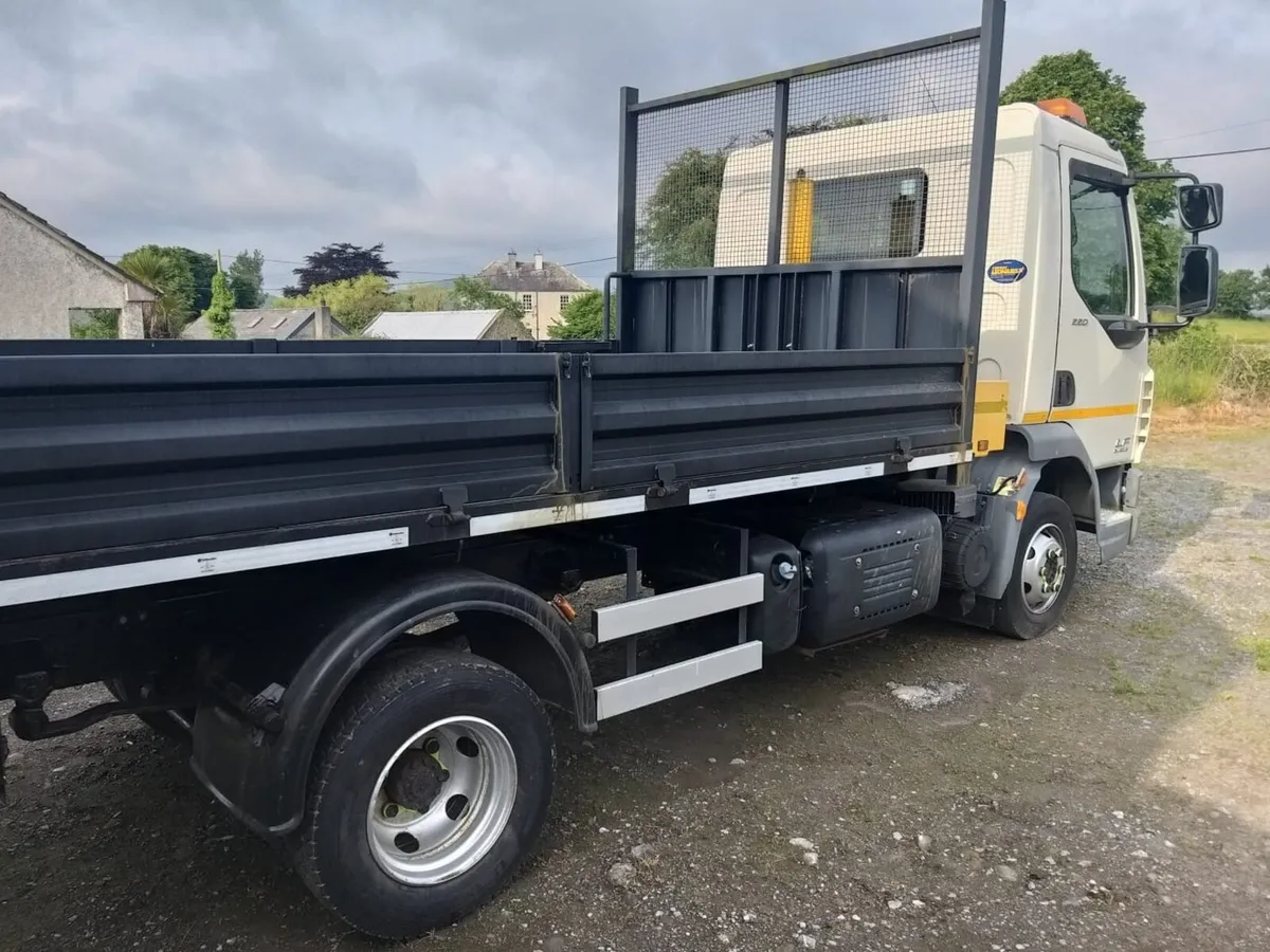 DAF LF220 FA *7.5tonne* * Tipper* - Image 4