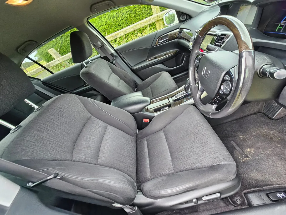 Honda accord hybrid automatic €9990 - Image 2