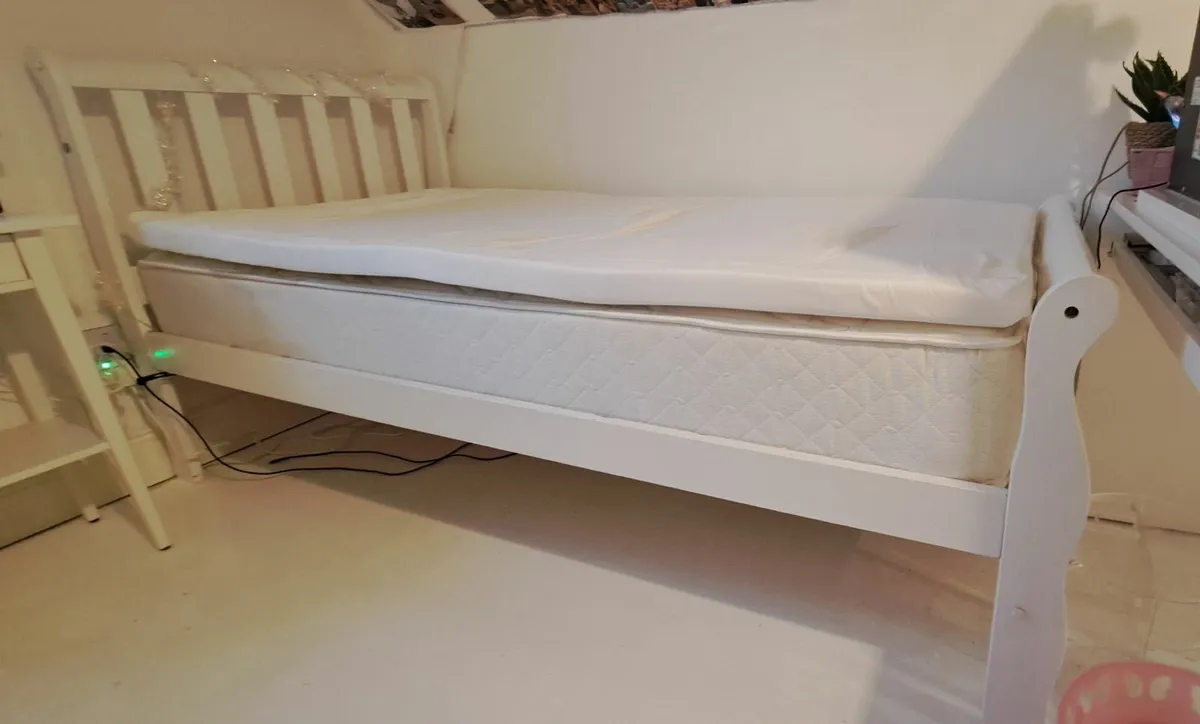 Bed - Image 4