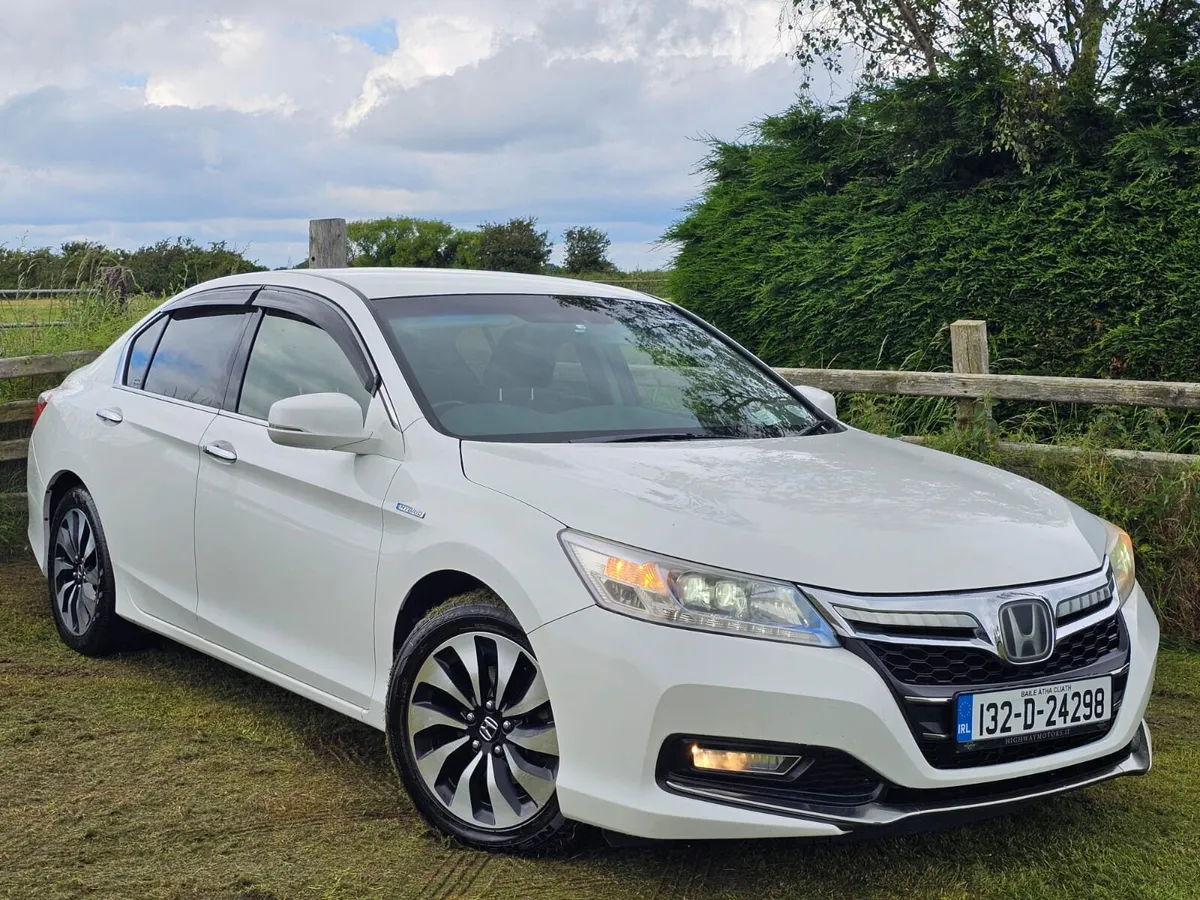 Honda accord hybrid automatic €8999 - Image 1