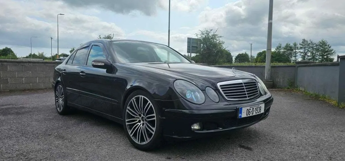 Mercedes Benz E200 - Image 1