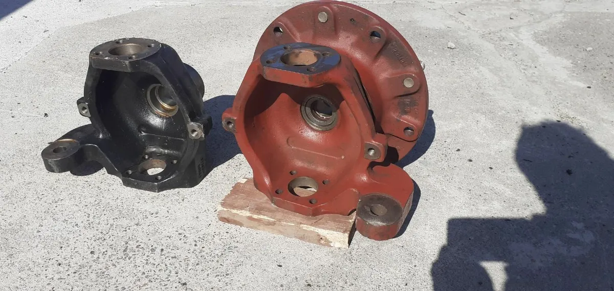 Front Hubs for Carraro Axle - New Holland - Image 3