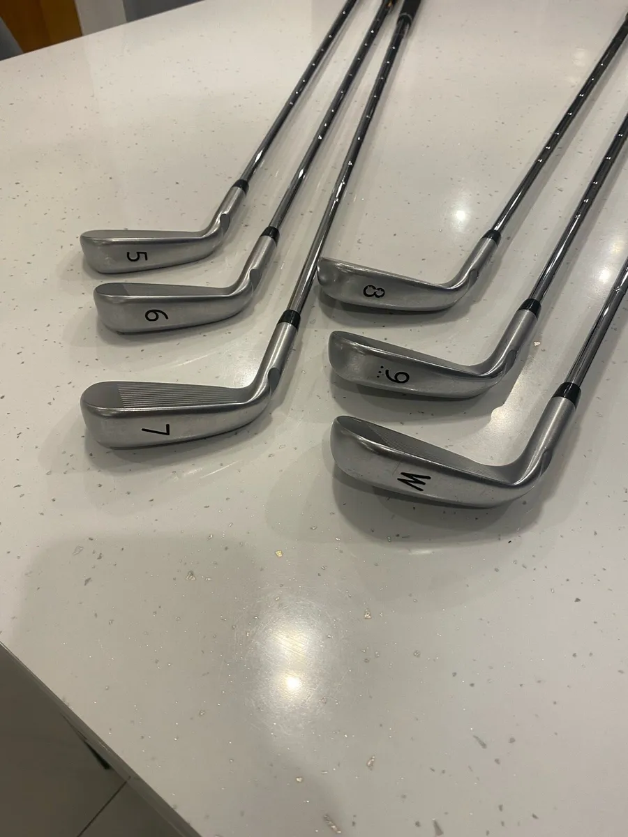 Ping i25 irons 5-pw stiff shaft - Image 1