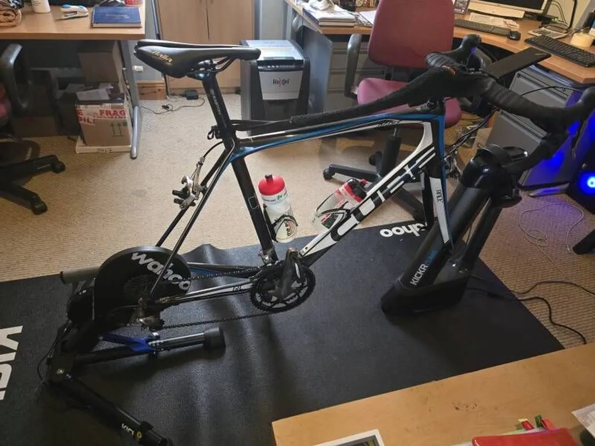 cube agree 56cm - Image 1