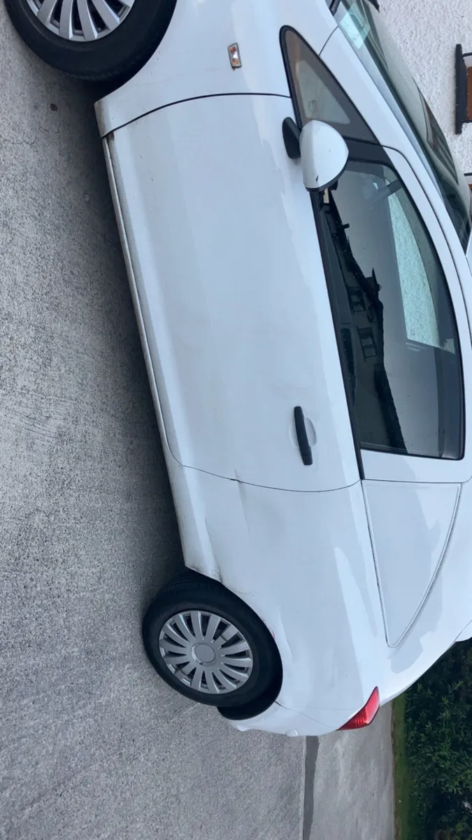 Corsa van - Image 4