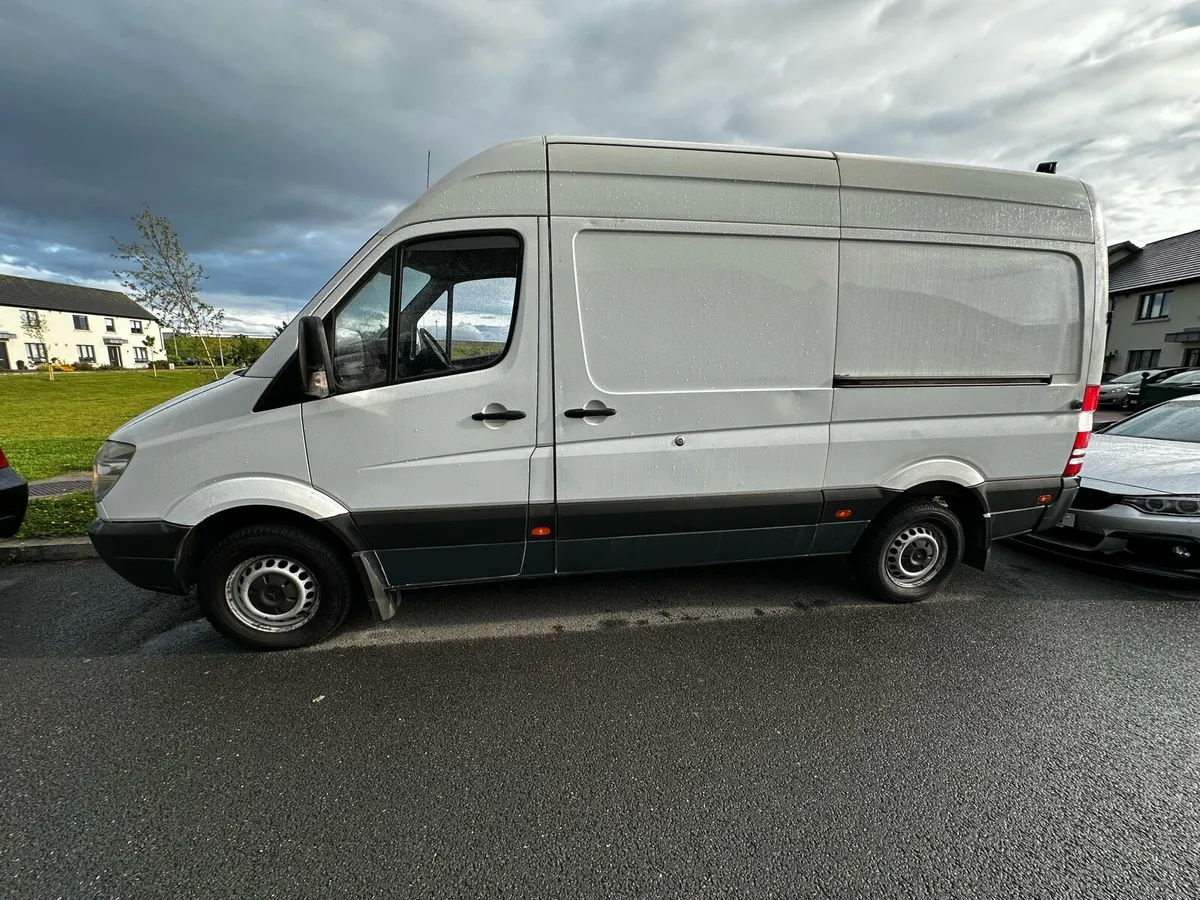 Mercedes sprinter - Image 2