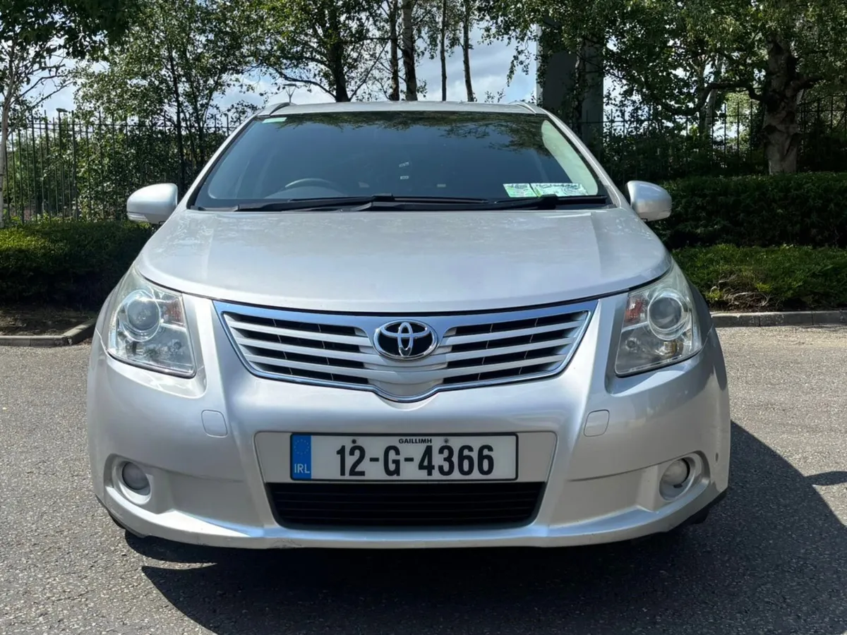 Toyota Avensis 2.0 D-4D Touring - Image 2