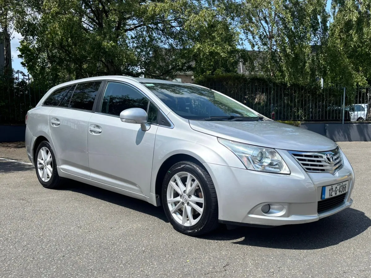 Toyota Avensis 2.0 D-4D Touring - Image 1