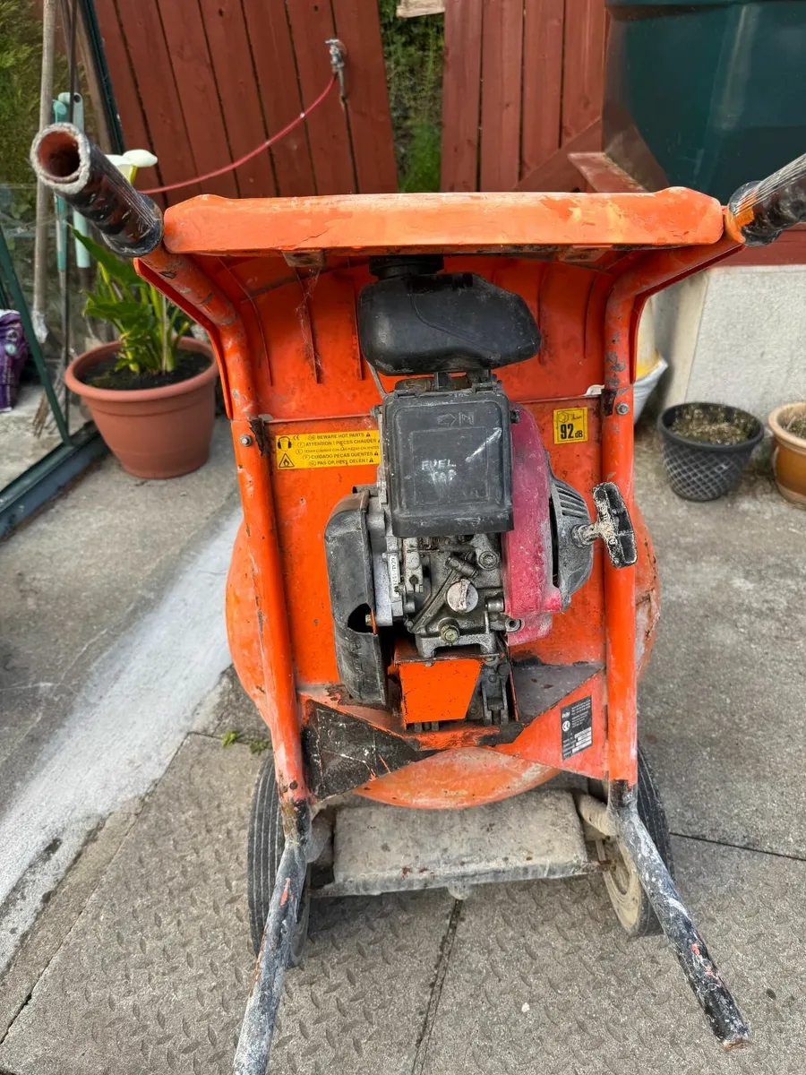Petrol cement mixer - Image 4