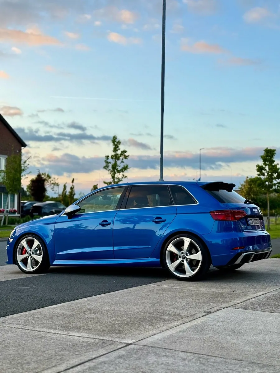 Audi RS3 Sportback 2.5TFSI (DAZA) - Image 2