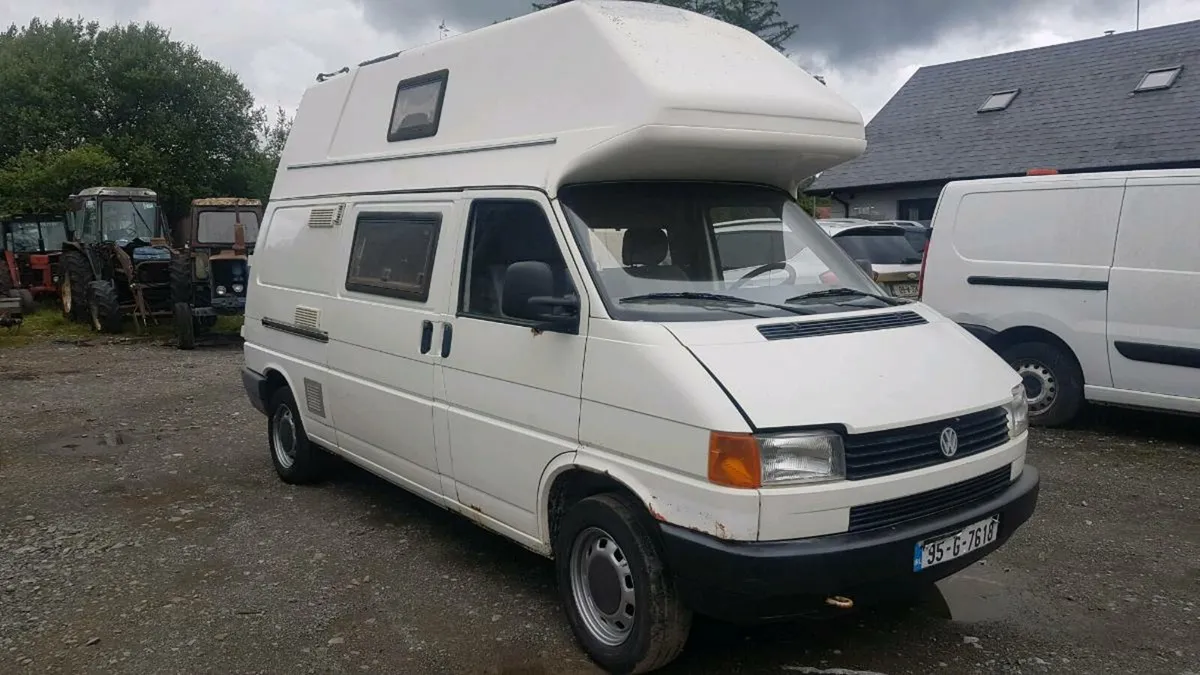 Volkswagen camper van - Image 1