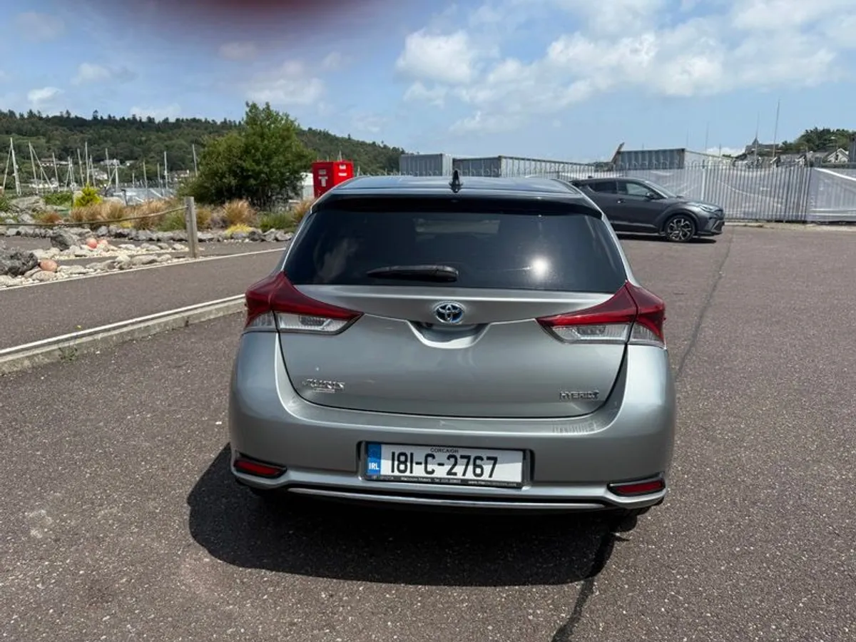 2018 Toyota Auris Luna Sport - Image 4