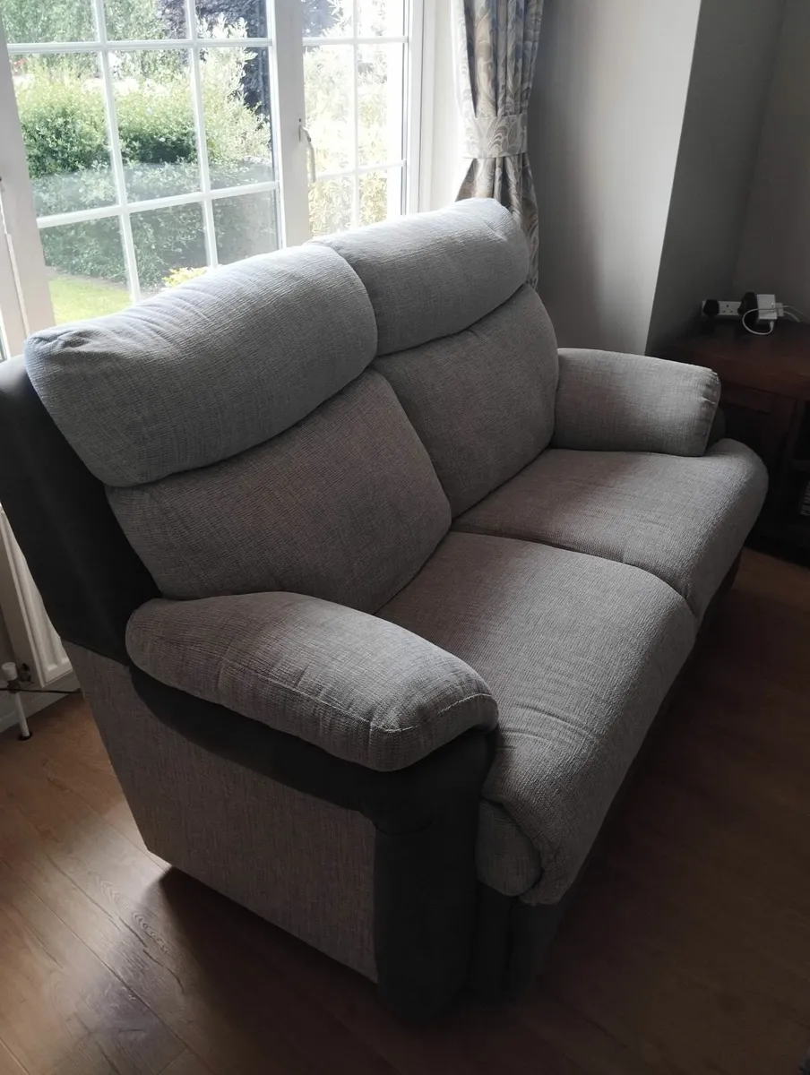 2 seater couch - Image 4