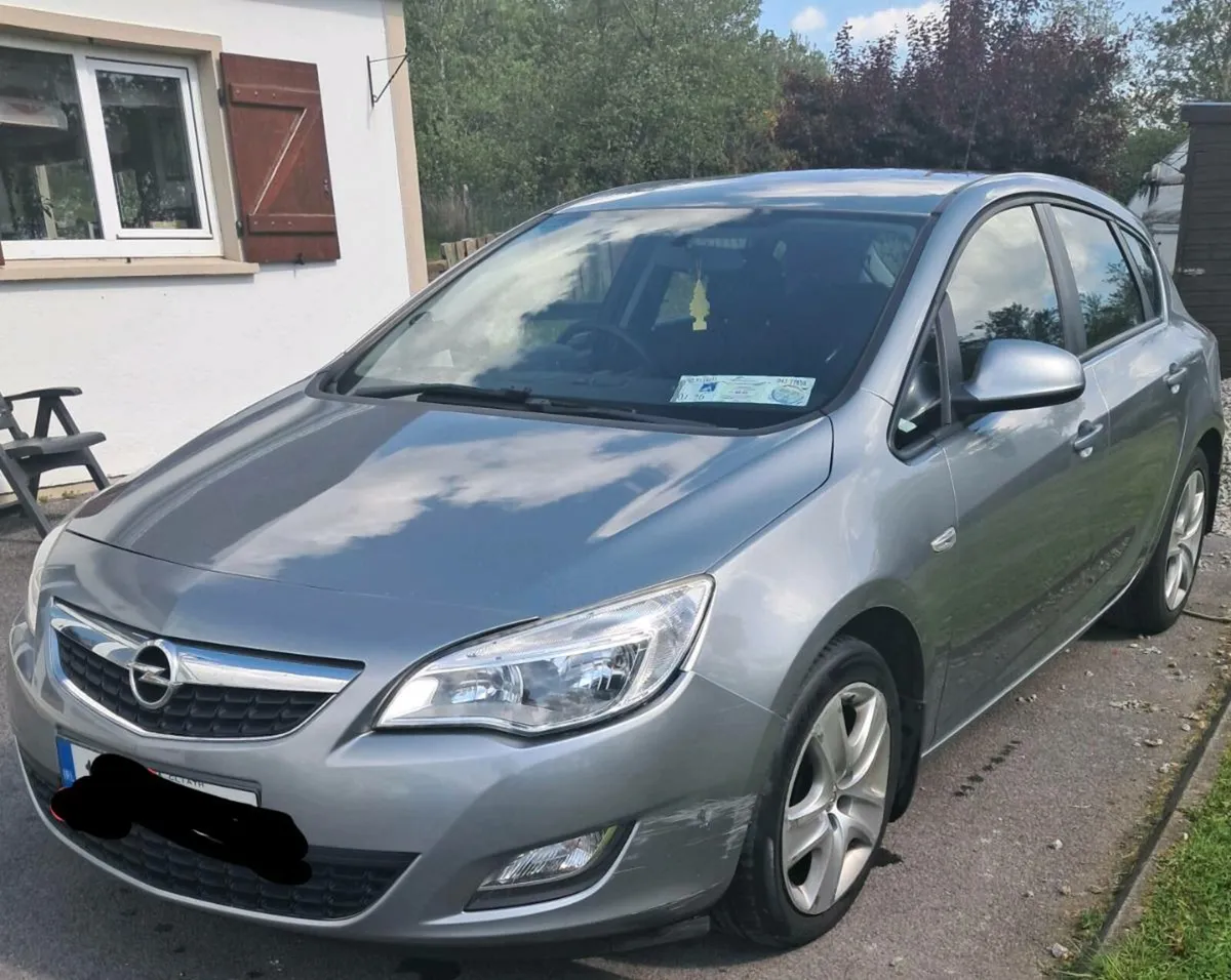 Opel Astra 2013 - Image 4