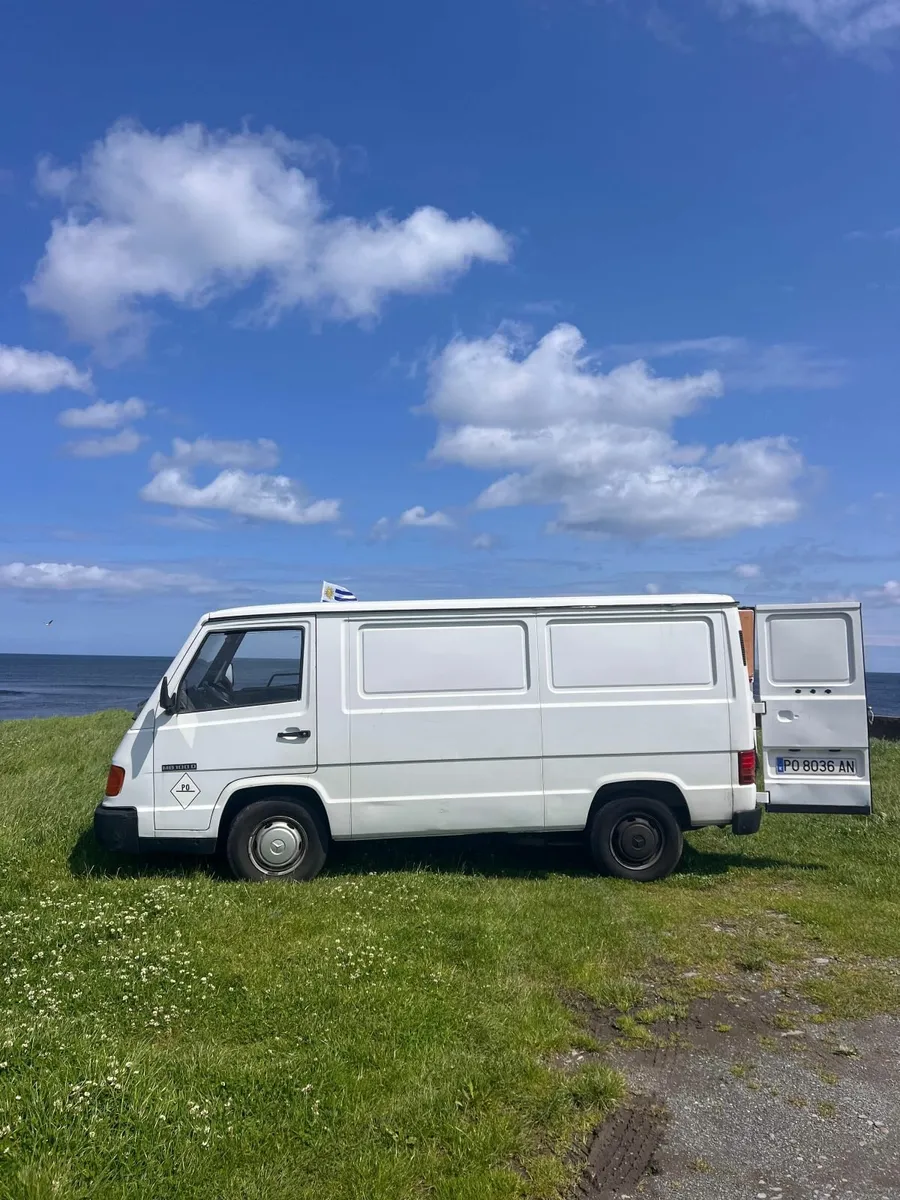 Camper Van - Image 3