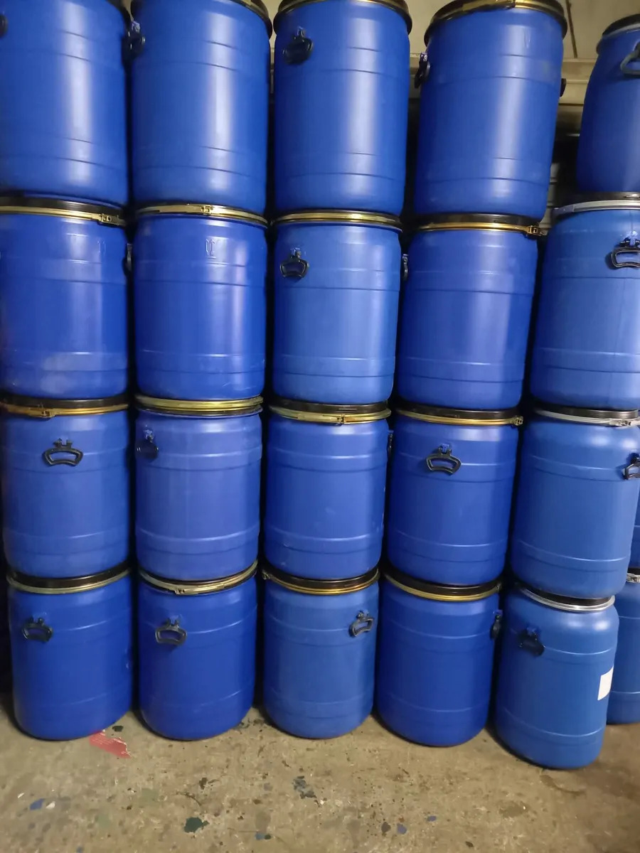 Plastic barrels/drums - Image 2