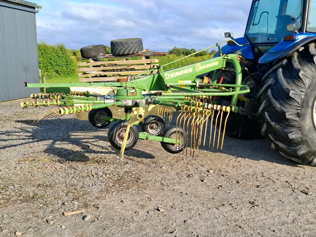 Krone Swadro 38 Single Rotor Rake - Image 2