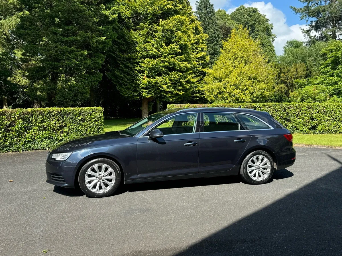 2017 Audi a4 se ultra,, auto - Image 2