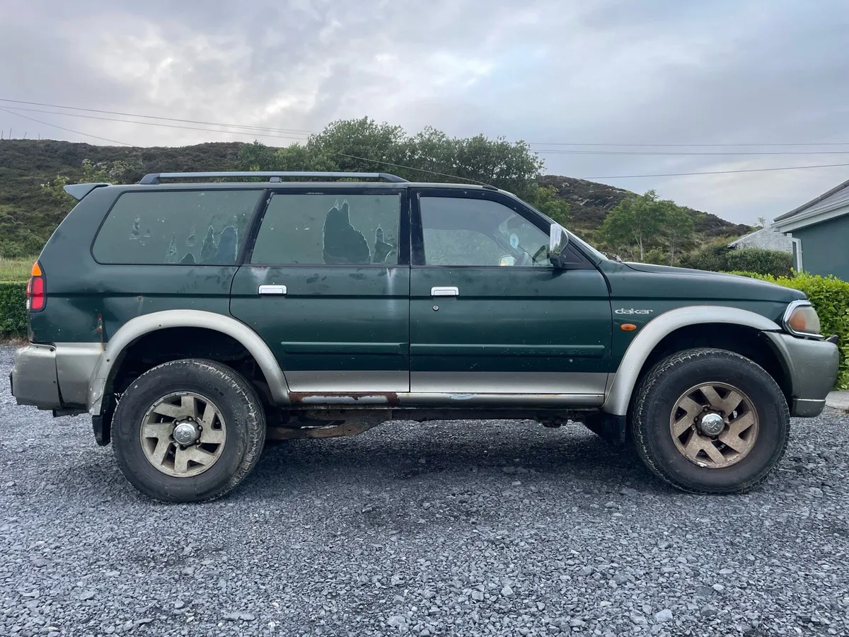 2003 Mitsubishi Pajero Sport - Image 1