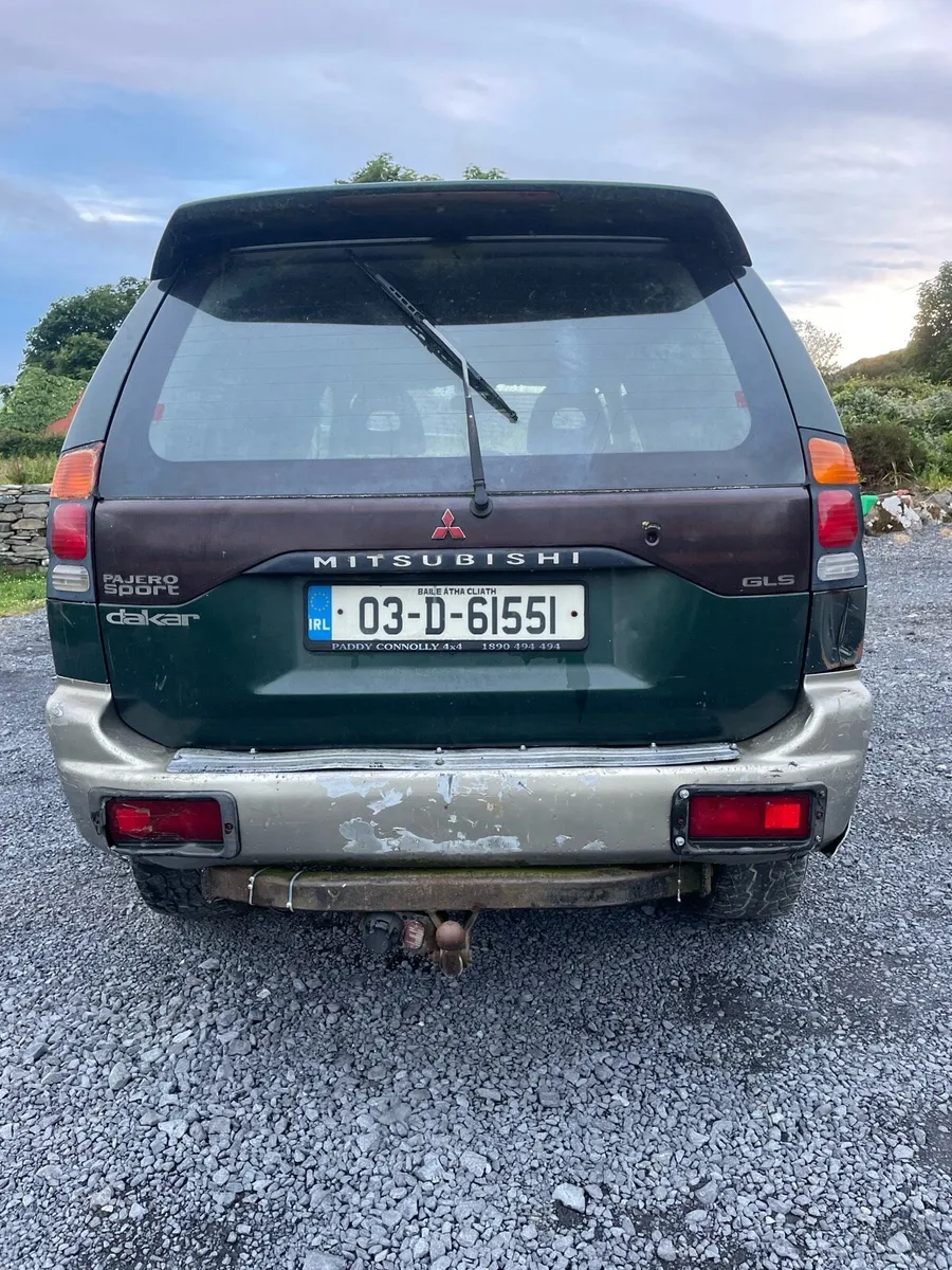 2003 Mitsubishi Pajero Sport - Image 2