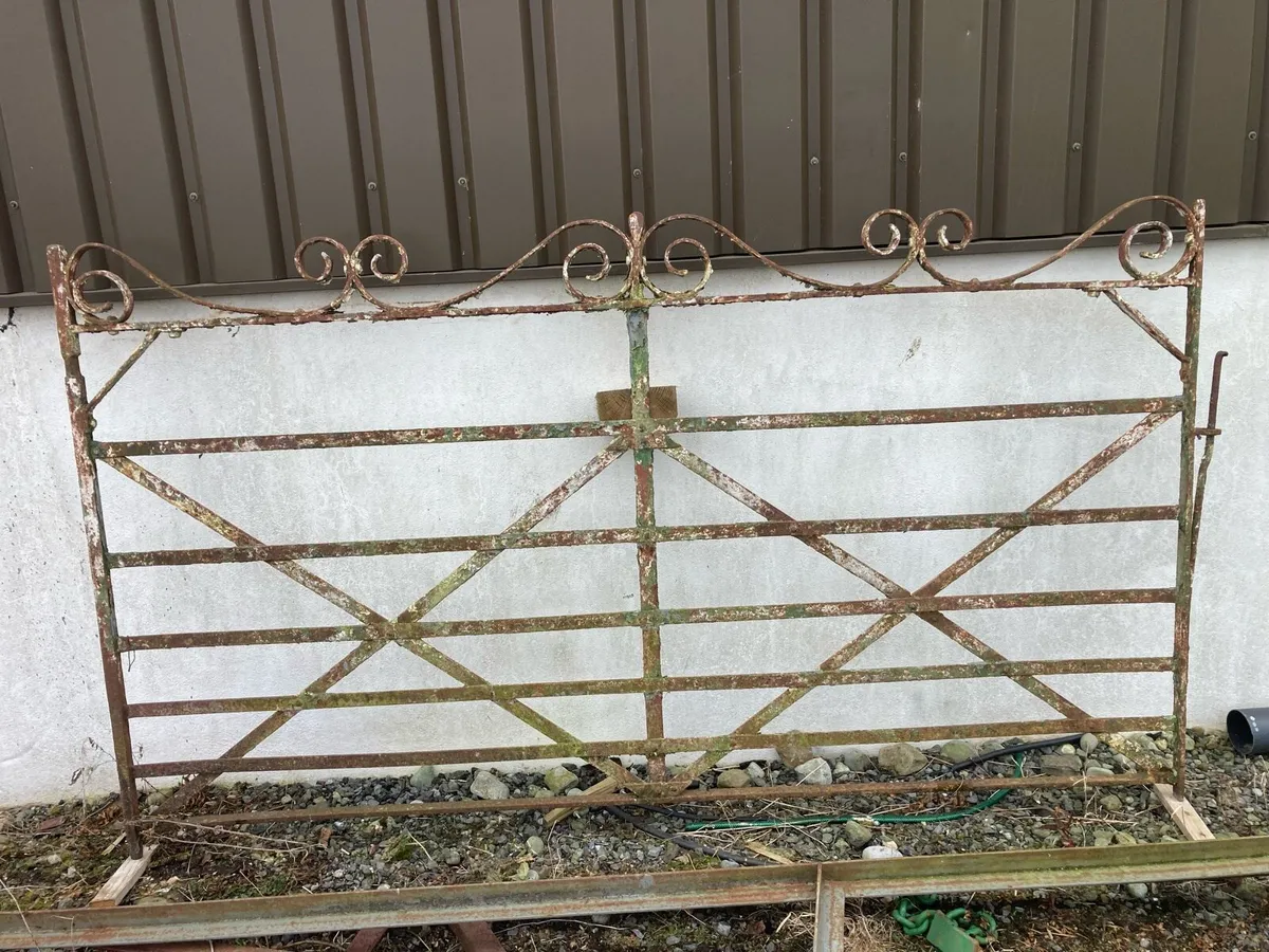 Old Iron Gate - Image 2
