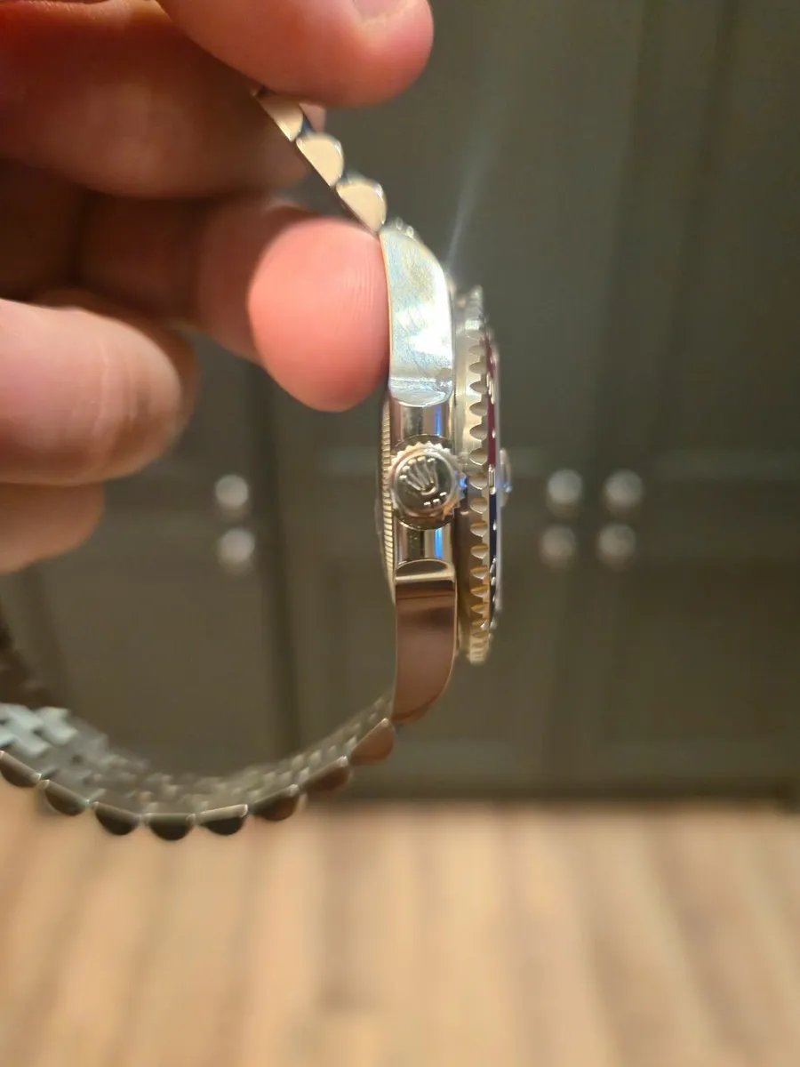 Rolex GMT Master ii Pepsi - Image 2