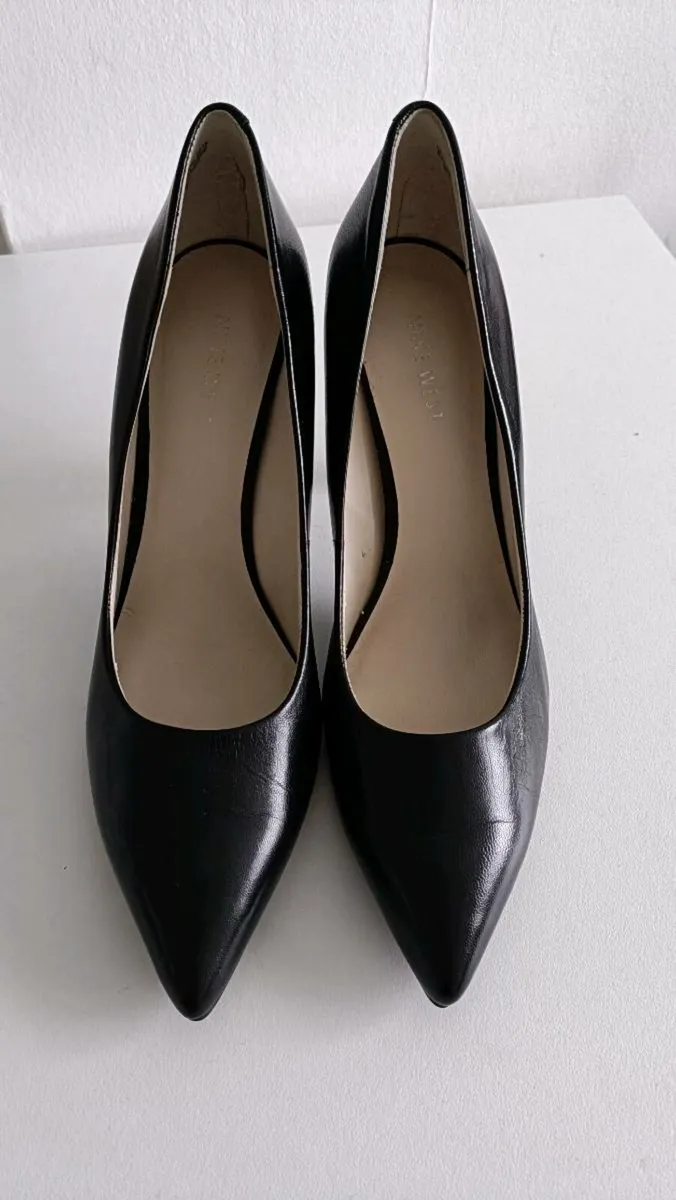 Nine West black heels - Image 2
