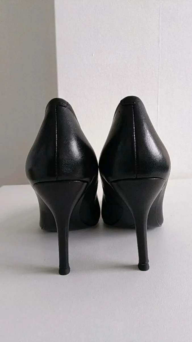 Nine West black heels - Image 3