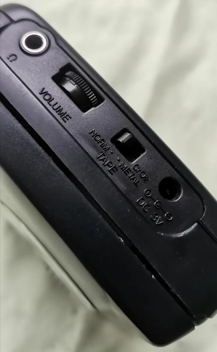 AIWA PS160 Cassette Player Walkman - Image 4