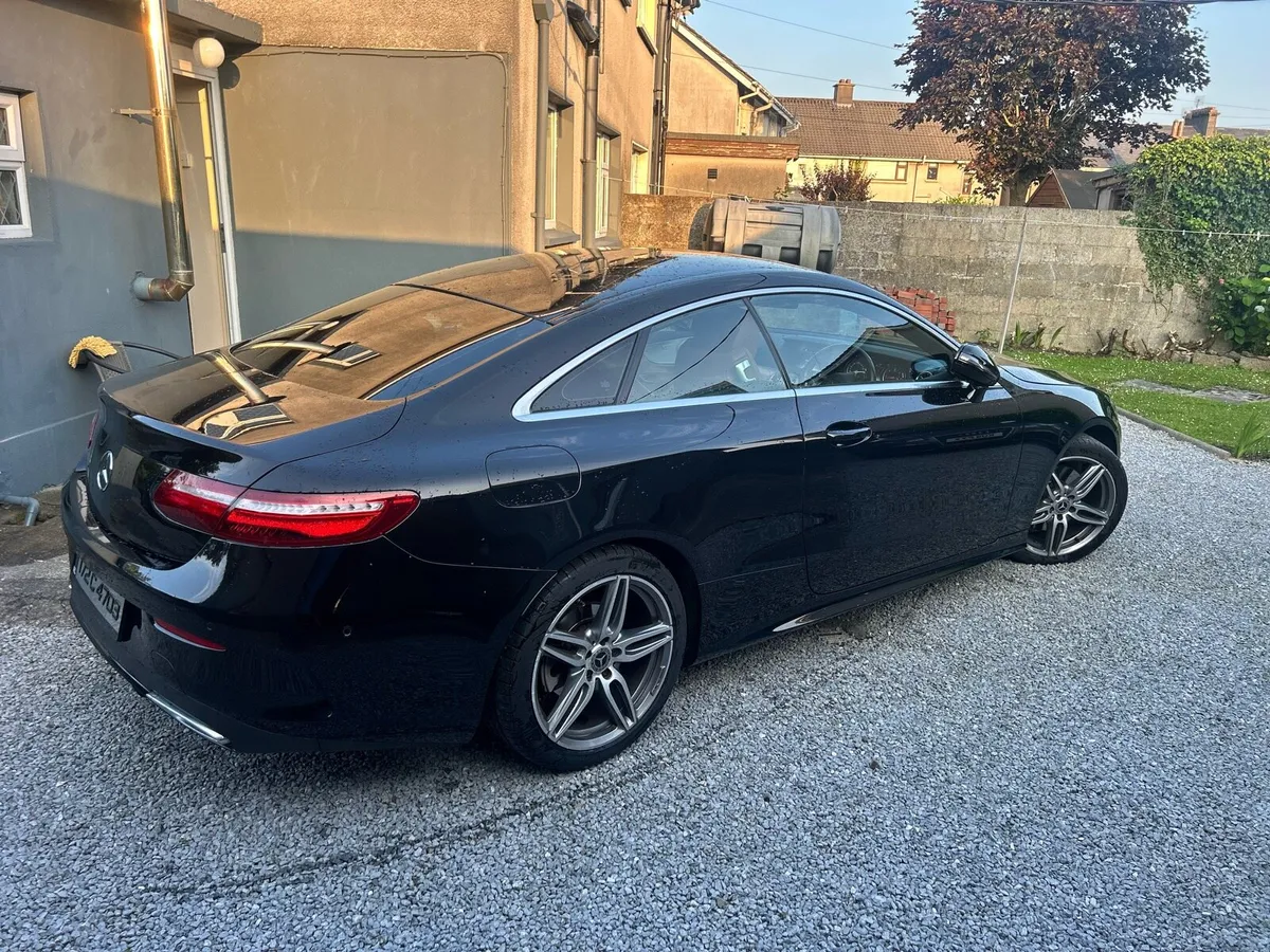 Car - Image 4