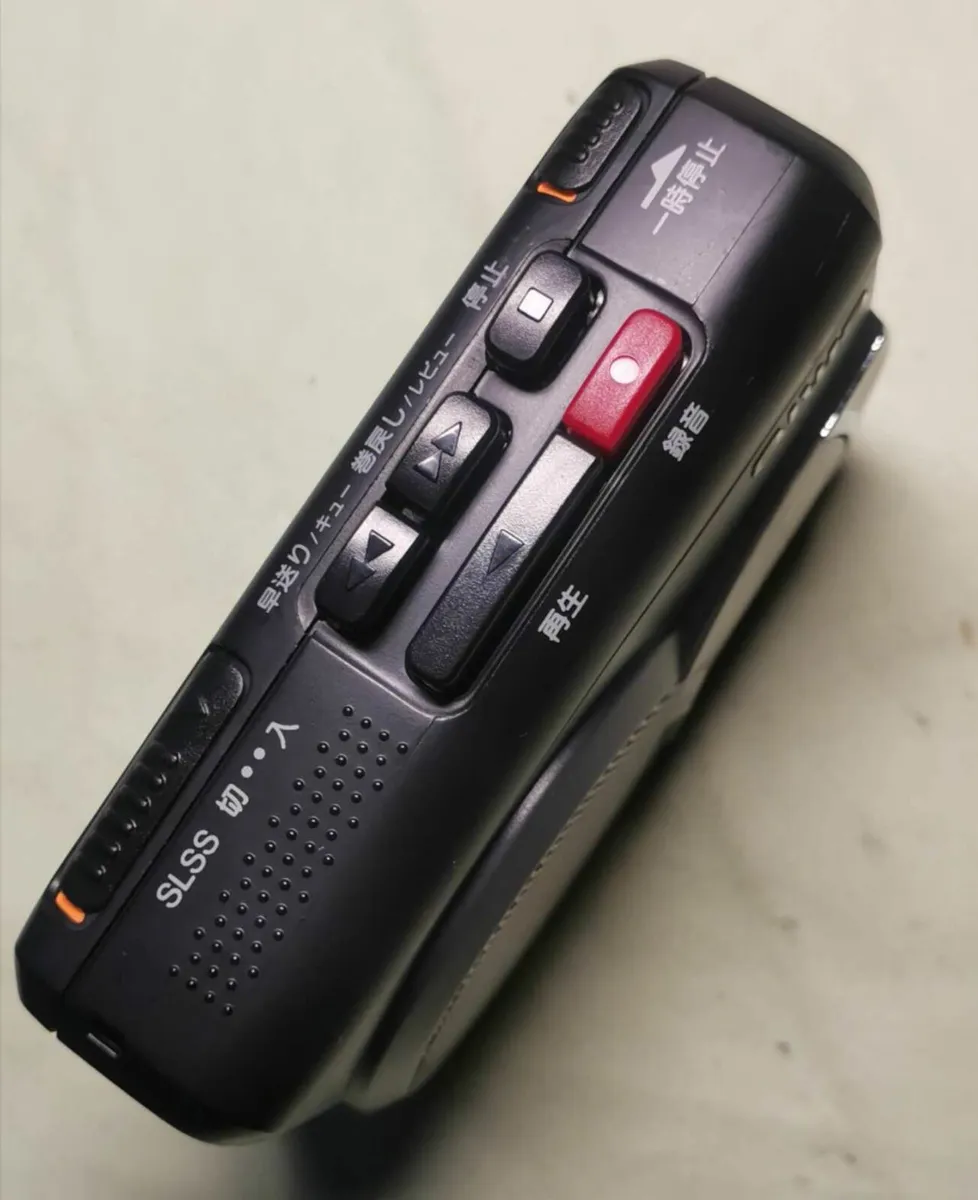 AIWA TP-S10 Cassette Player Walkman Recorder - Image 2