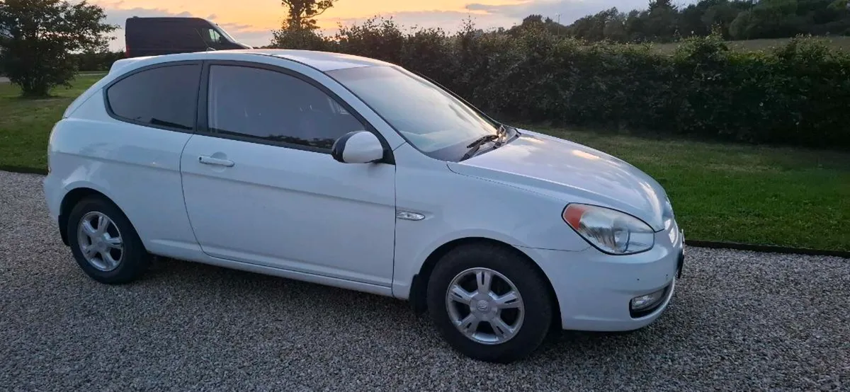 Hyundai accent van New cvrt test - Image 1