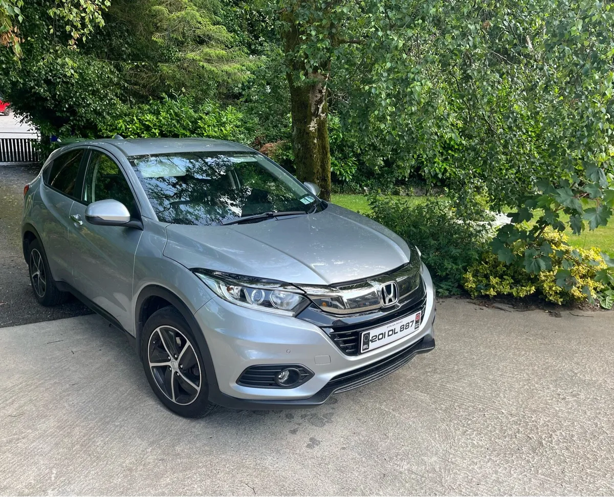 Car - Image 1