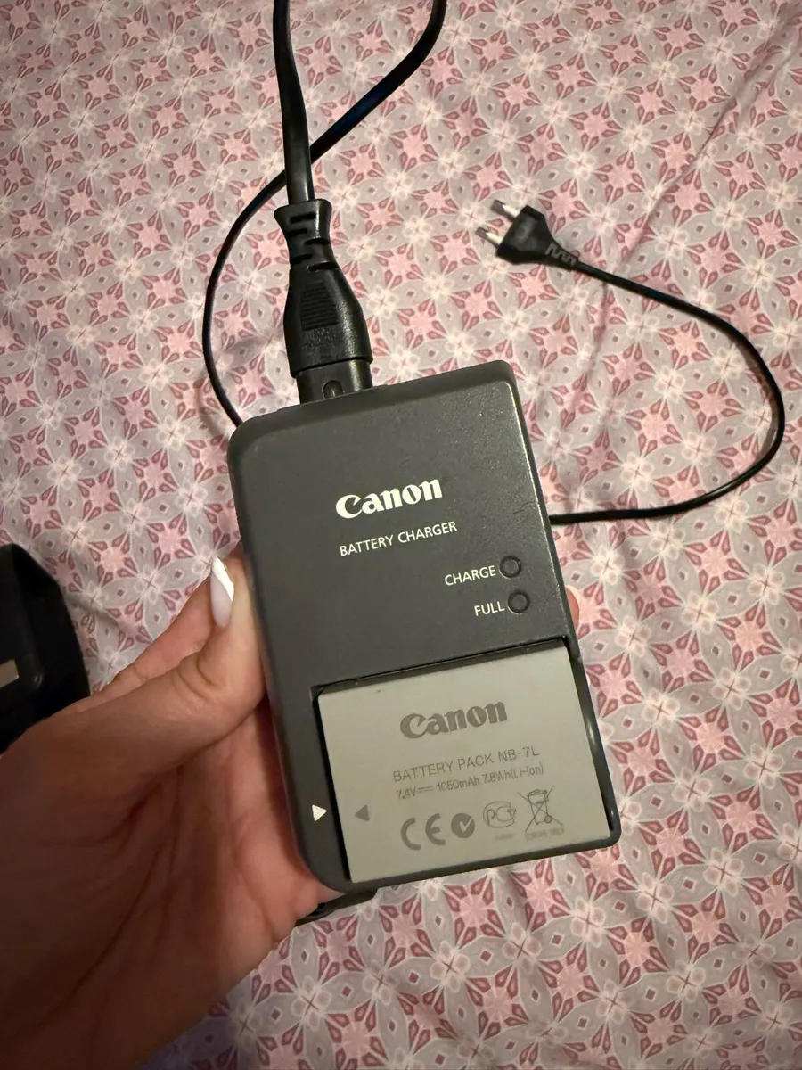 Canon Powershot G12 Camera - Image 2