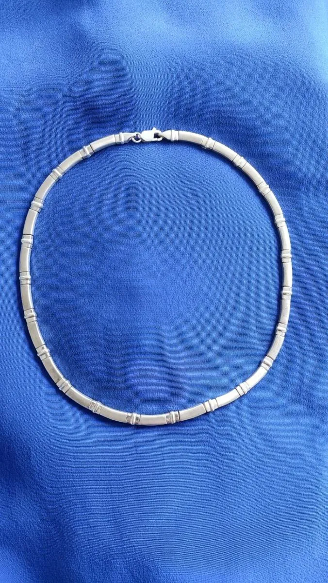 Silver necklace - Image 1