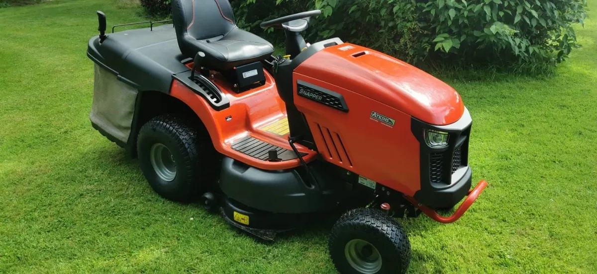 Snapper Ride on lawnmower - Image 3