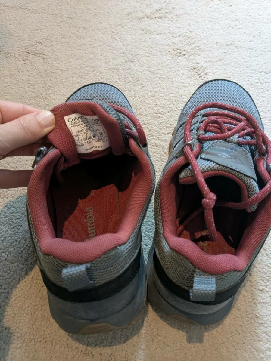 Hiking shoes - Image 4
