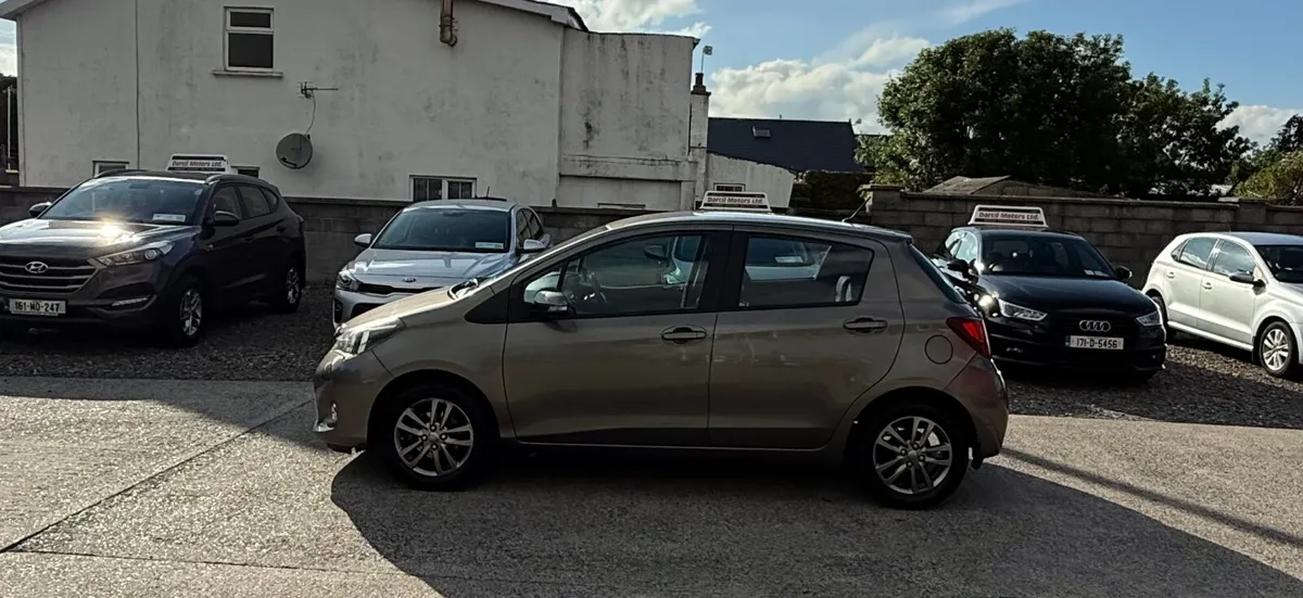 17 Toyota Yaris 1.0 Nct&Tax - Image 4