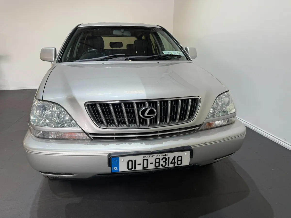 Lexus RX 2001 - Image 2