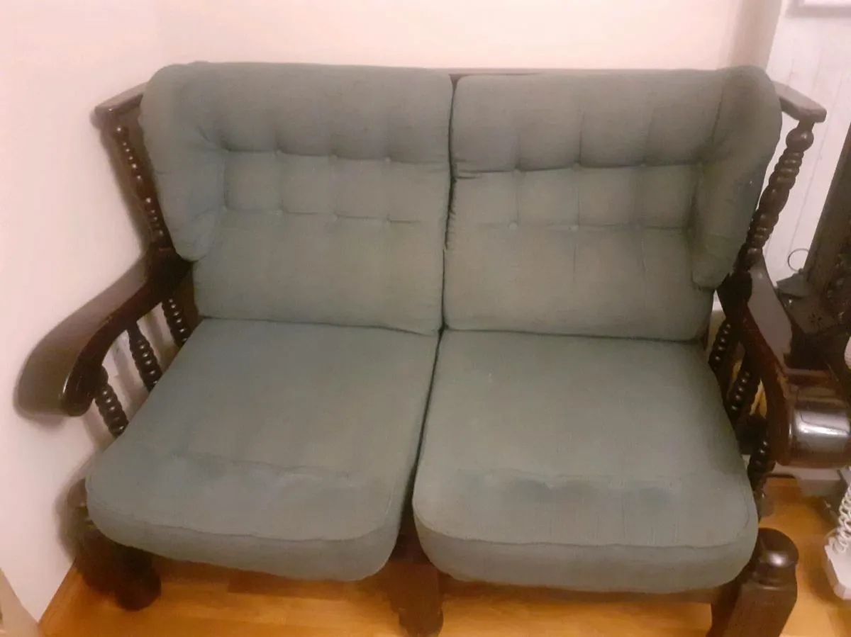3 piece suite 3 - 2 - 1 - Image 1