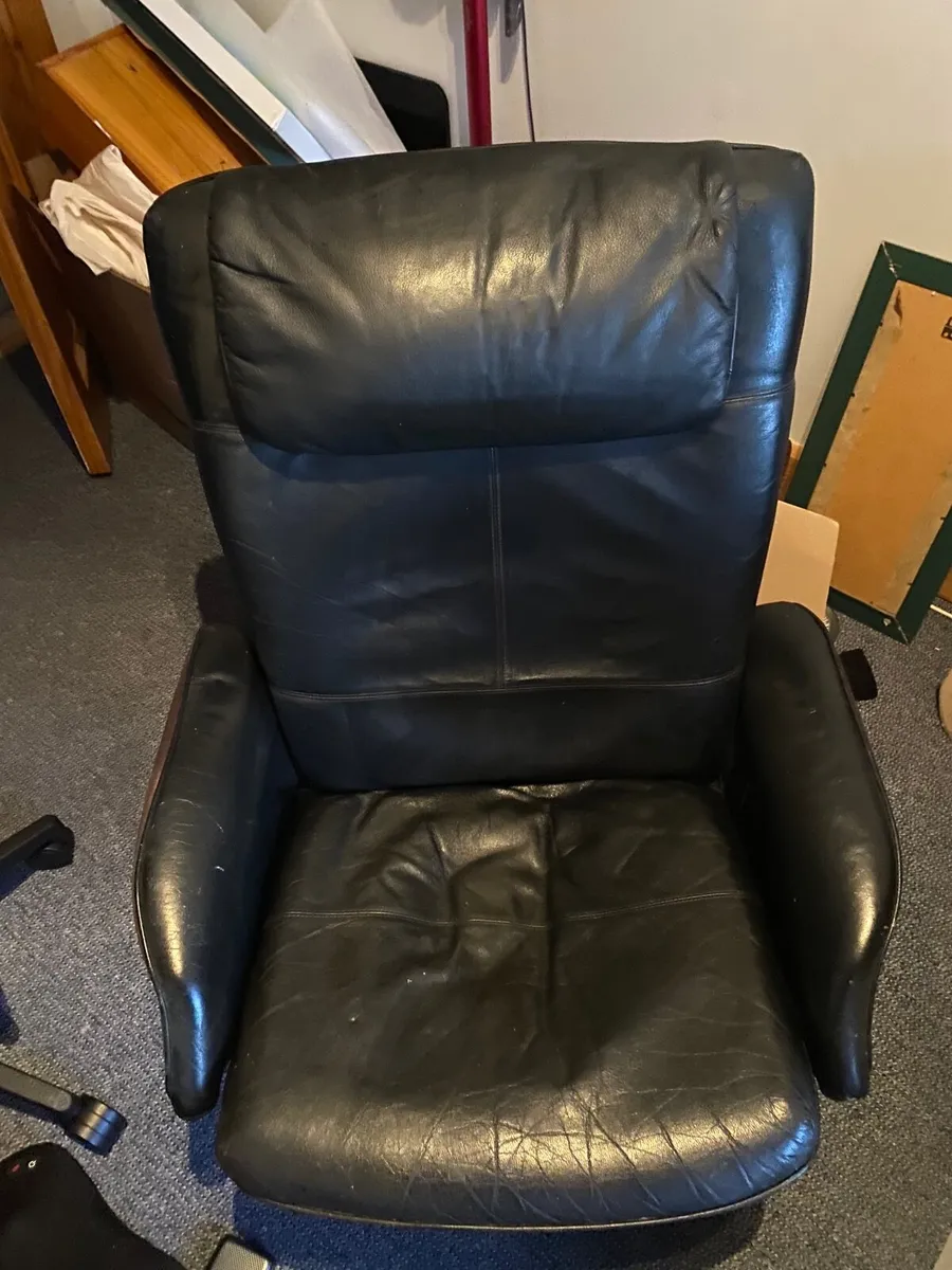 Black leather recliner and swivel chair - Image 2