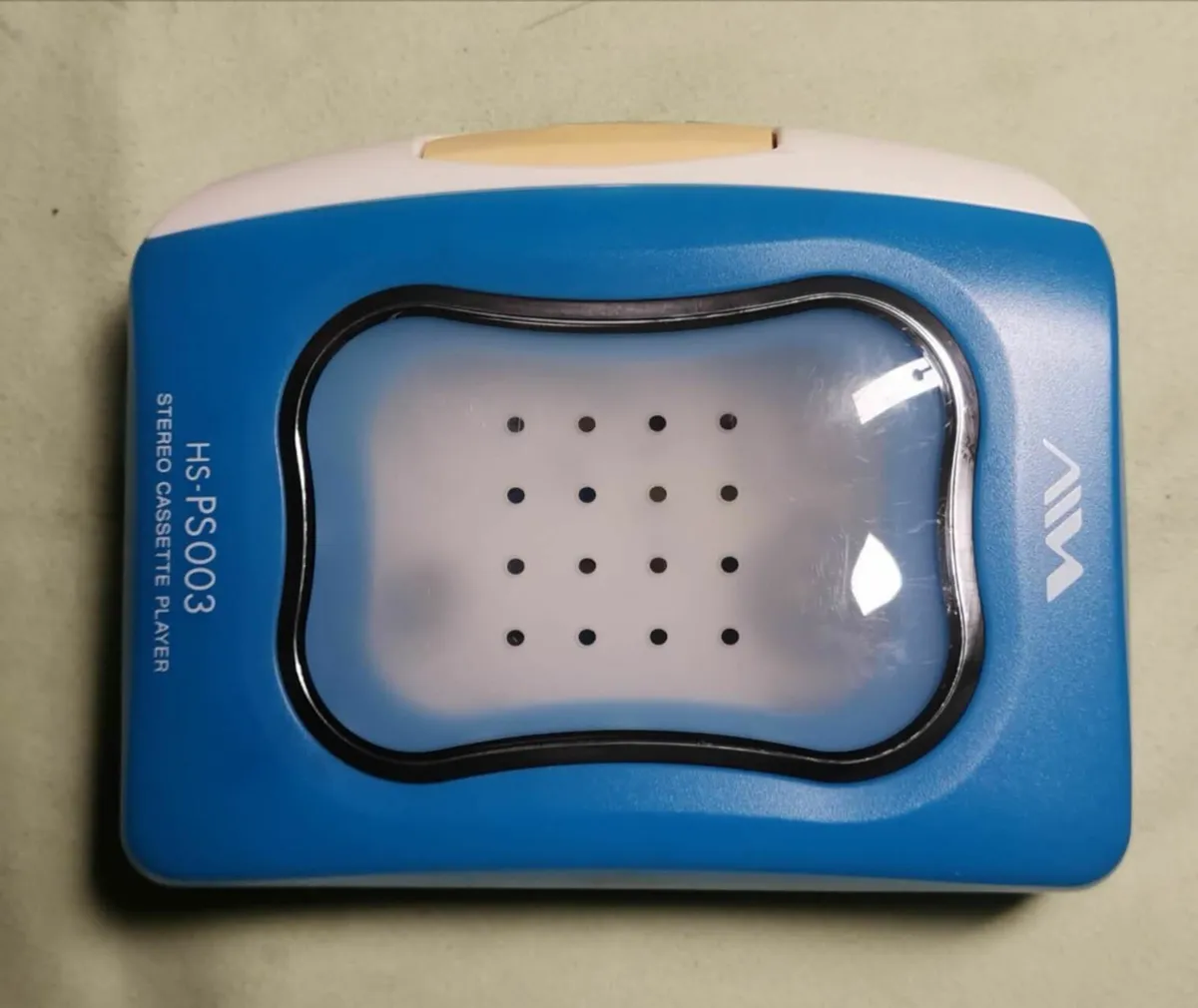 AIWA PS003 Cassette Player Walkman - Image 1