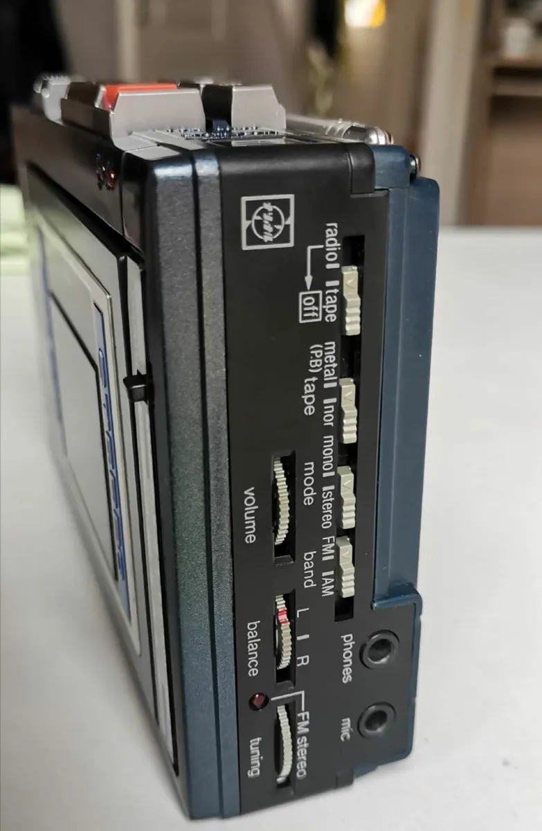 National (Panasonic) RX1950 Cassette Player Walkma - Image 3