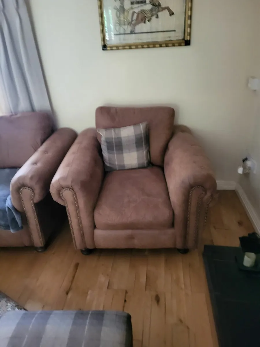 Sofa and arm chair - Image 2