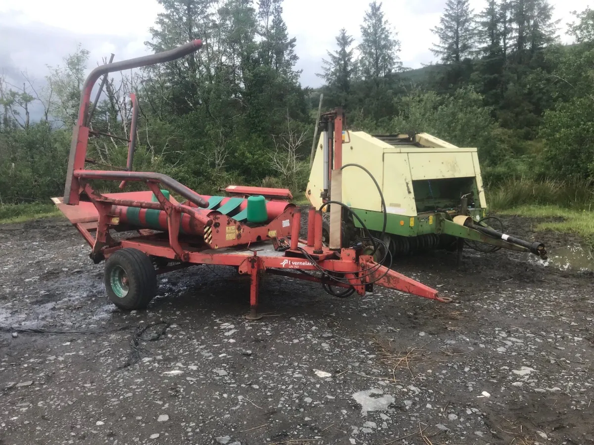 Krone 130 & Kvernland Wrapper - Image 1