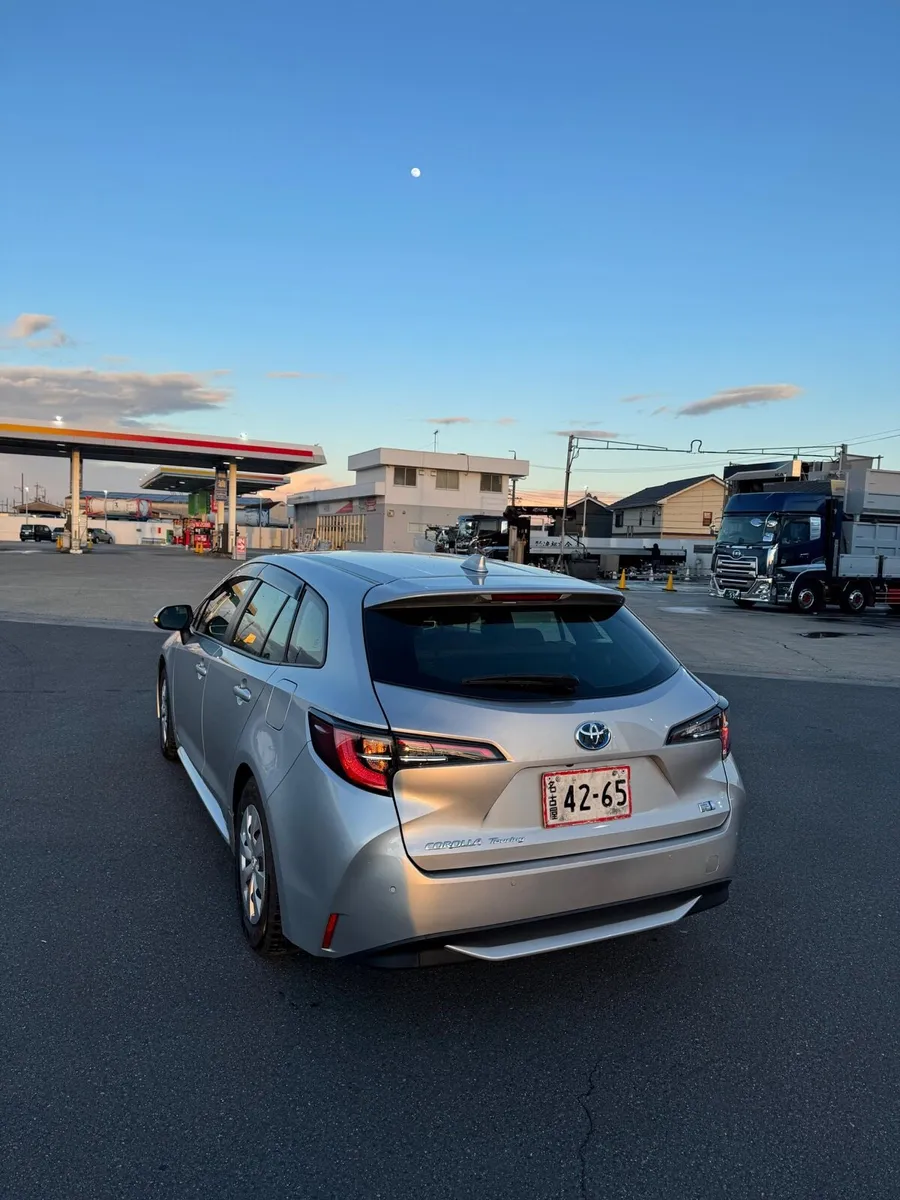 Toyota Corolla - Image 2